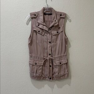 Max Jeans Tan Vest